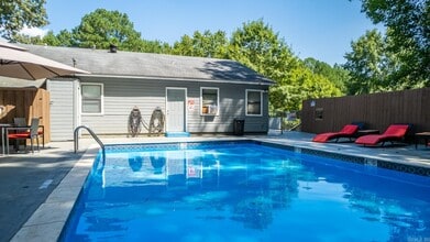 1309 Country Oaks Dr in Benton, AR - Building Photo - Building Photo