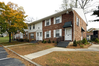 Barclay Village Apartments in Trenton, NJ - Foto de edificio - Building Photo