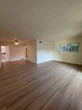 283 S El Molino Ave, Unit 12 in Pasadena, CA - Foto de edificio - Building Photo