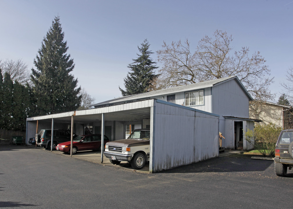 2250 Laurel St in Forest Grove, OR - Building Photo