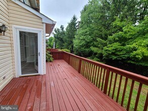 121 Shoal Creek Dr in Blue Bell, PA - Foto de edificio - Building Photo