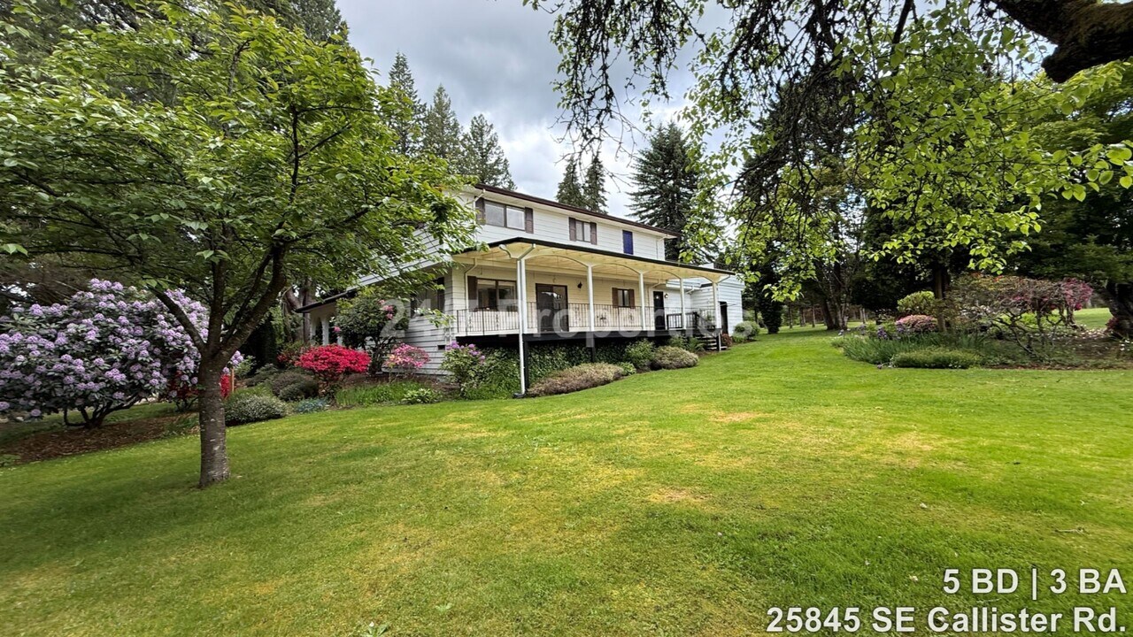 25845 SE Callister Rd in Gresham, OR - Building Photo