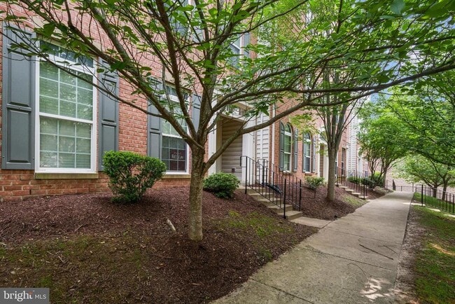 property at 2593 Eastbourne Dr