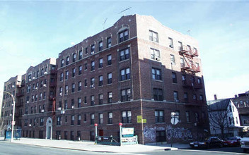 201-211 E 203rd St in Bronx, NY - Building Photo - Building Photo