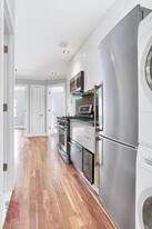 939 2nd Ave, Unit 2 in New York, NY - Building Photo