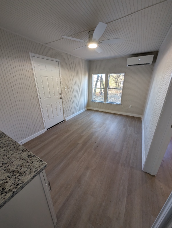 property at 1007 Bois D'Arc St