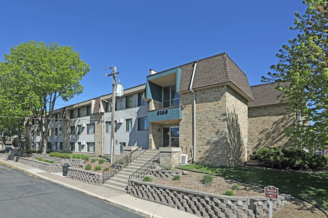 Stanley Court Apartments