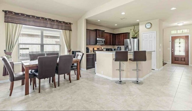 17419 Woodfalls Ln in Richmond, TX - Foto de edificio - Building Photo