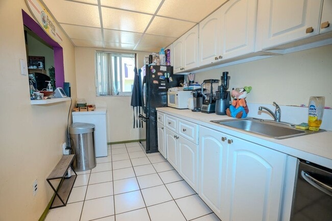 13917 SW 90th Ave in Miami, FL - Building Photo - Building Photo