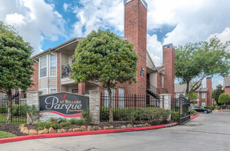 Parque at Bellaire in Houston, TX - Building Photo - Building Photo