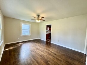 1319 Laura Ave in Warner Robins, GA - Building Photo - Building Photo