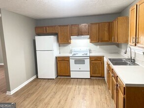 111 W Burke St in Stockbridge, GA - Building Photo - Building Photo