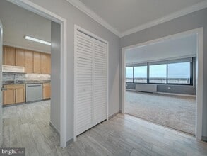 3705 S George Mason Dr in Falls Church, VA - Building Photo - Building Photo