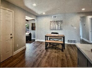 39649 Royal Palm Dr in Fremont, CA - Building Photo - Building Photo