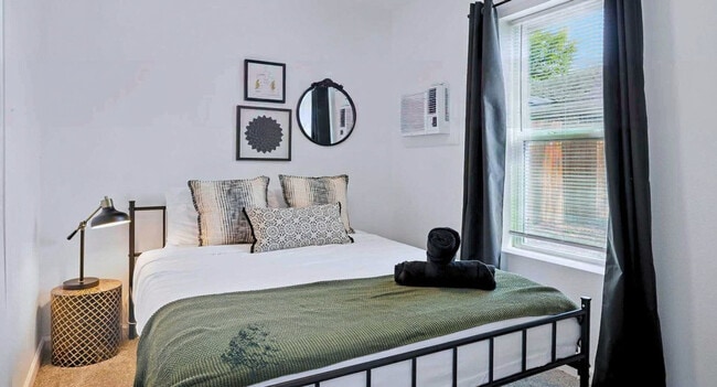 2336 Minnie St, Unit SI ID1514807P in Haltom City, TX - Building Photo - Building Photo