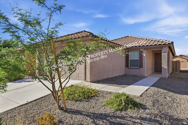 8839 E Raven Hill Wy in Tucson, AZ - Building Photo - Building Photo