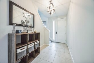 16369 Oakview Dr in Westlake, FL - Building Photo - Building Photo