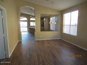 8089 E Michelle Dr in Scottsdale, AZ - Foto de edificio - Building Photo