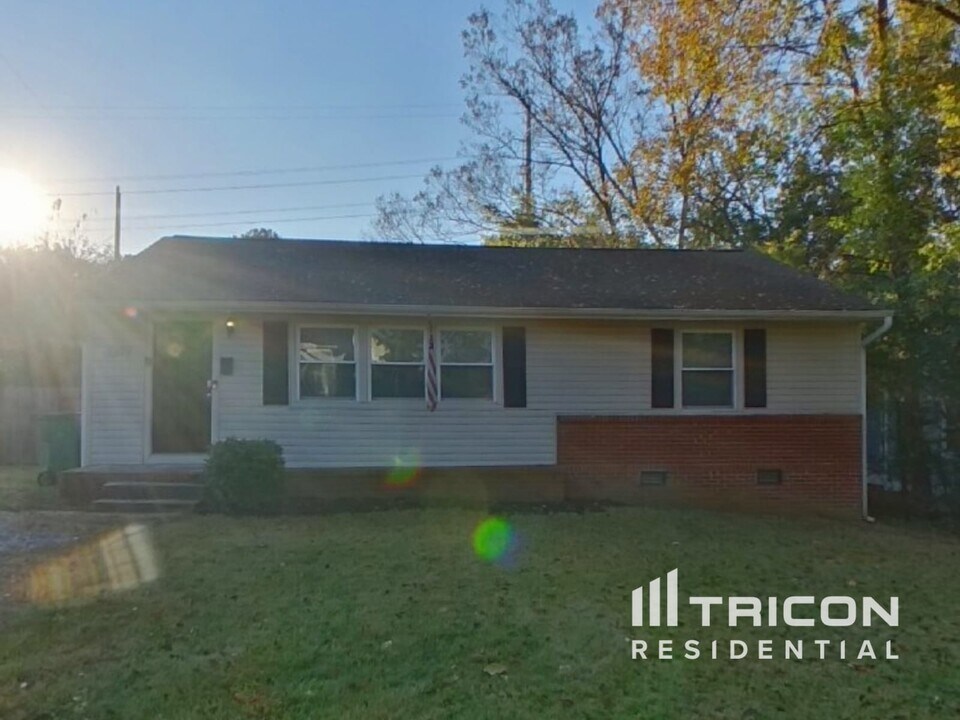 3309 Anson St in Charlotte, NC - Building Photo
