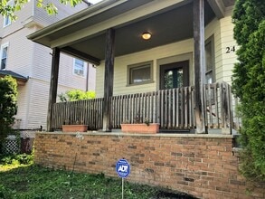 24 Huxley Ave in Providence, RI - Building Photo - Building Photo