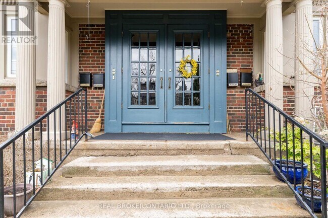 462 Oriole Pkwy in Toronto, ON - Building Photo - Building Photo