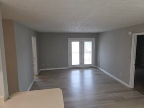 450 Dabney Dr in Lexington, KY - Building Photo - Building Photo