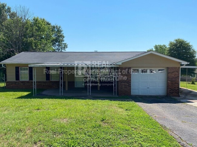 property at 1015 Claremont Ave NE