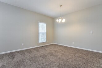 5245 Emerald Spring Dr in Knightdale, NC - Building Photo - Building Photo