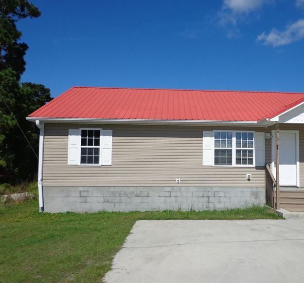 106 Laib Ln-Unit -1 in Sneads Ferry, NC - Building Photo