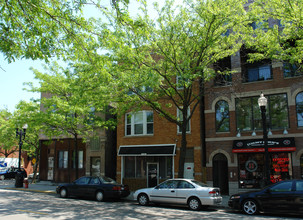 1131 W Taylor St in Chicago, IL - Building Photo - Building Photo