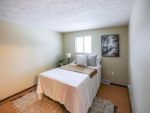 109 Serendipity Dr in Coraopolis, PA - Building Photo - Building Photo