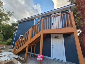 2209 Gano St in Houston, TX - Building Photo