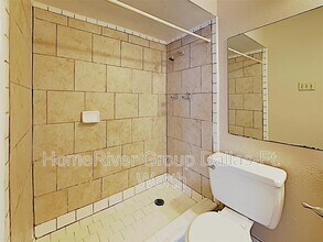 2106 Austin Dr in Carrollton, TX - Building Photo - Building Photo