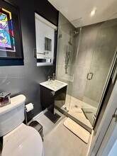 3596 Main Hwy in Miami, FL - Building Photo - Building Photo