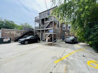 1754 W 35th St, Unit 2F in Chicago, IL - Foto de edificio - Building Photo