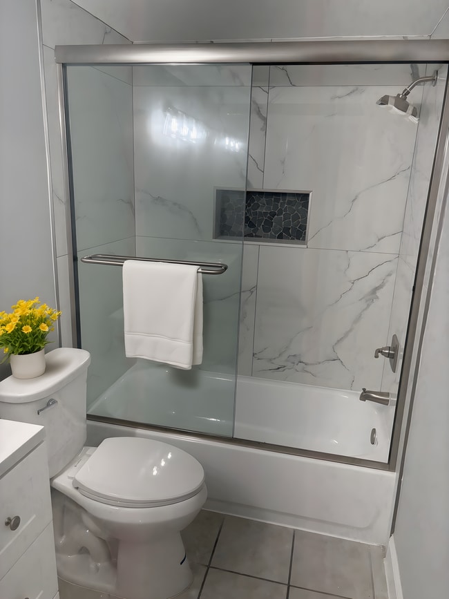 11410 8th Way N in St. Petersburg, FL - Foto de edificio - Building Photo