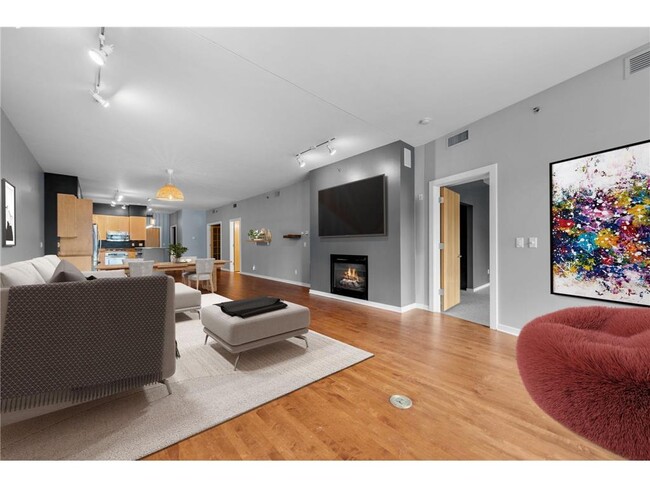 111 N 4th Ave-Unit -104 in Minneapolis, MN - Foto de edificio - Building Photo