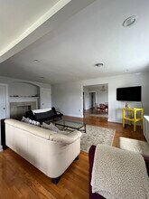 5510 Hobart St, Unit 5510 in Pittsburgh, PA - Building Photo - Building Photo