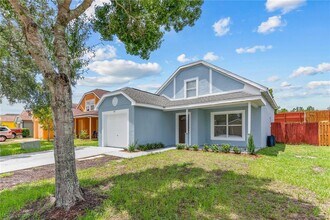 421 Rollins Dr in Davenport, FL - Building Photo - Building Photo