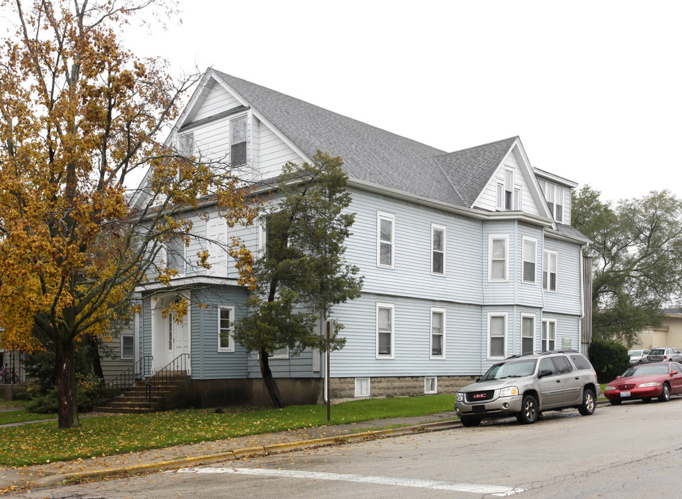 2600 Elim in Zion, IL - Building Photo