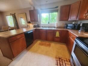 218 Kauhaa St in Kihei, HI - Building Photo - Building Photo
