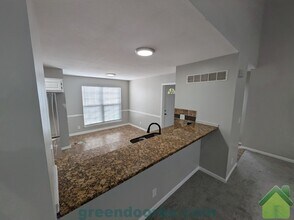 14856 Robinson St in Overland Park, KS - Building Photo - Building Photo