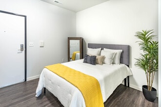 Metro Place Apartments in Lansing, MI - Foto de edificio - Interior Photo
