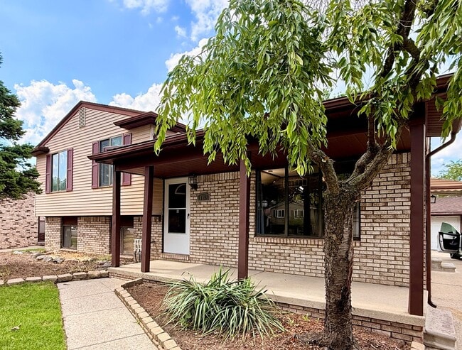 property at 11849 Ontario Dr