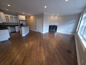 1428 W Belmont Ave in Chicago, IL - Building Photo - Building Photo