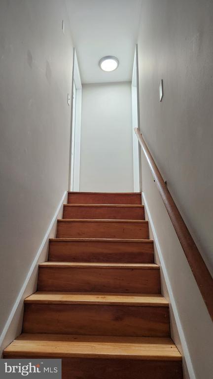 905 Duke St in Alexandria, VA - Building Photo - Building Photo