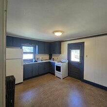 17 Baker St in Dover, NH - Building Photo - Building Photo