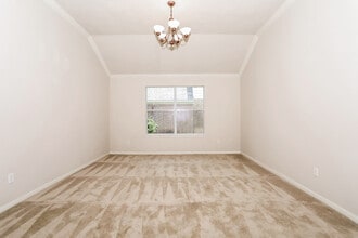28615 Hidden Cove Dr in Magnolia, TX - Building Photo - Building Photo