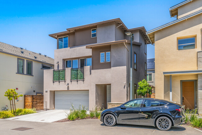 Melrose at Boulevard in Dublin, CA - Building Photo - Building Photo