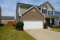 409 Chartwell Dr in Greer, SC - Foto de edificio - Building Photo